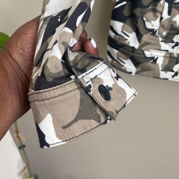 Chico’s Floral CAMO Print Jacket L12/14 - Picture 3 of 8